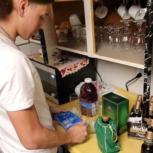 Meet your Posher, Jason